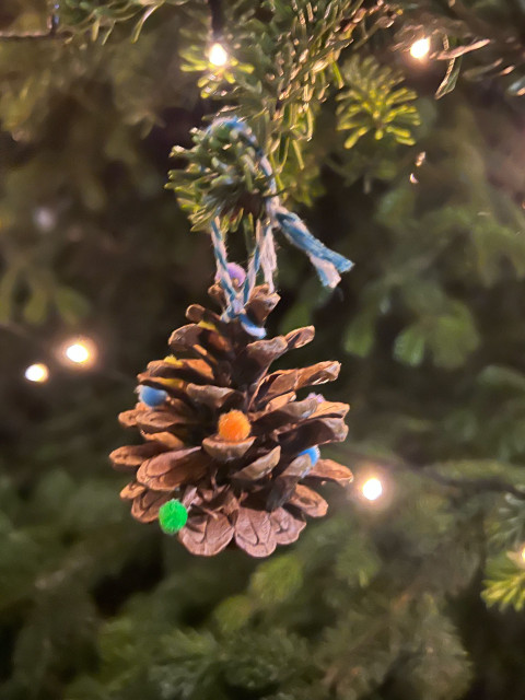 Weihnachtsbaum schmücken