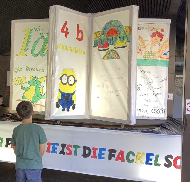 Fackelbau für den Fackelumzug